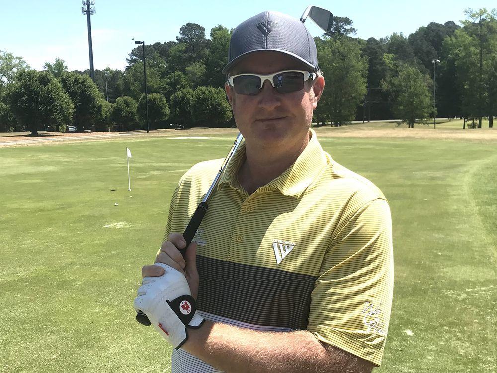GLOVE CONNECTION Pals Fritsch, Moher set up golf glove business and help grow the game