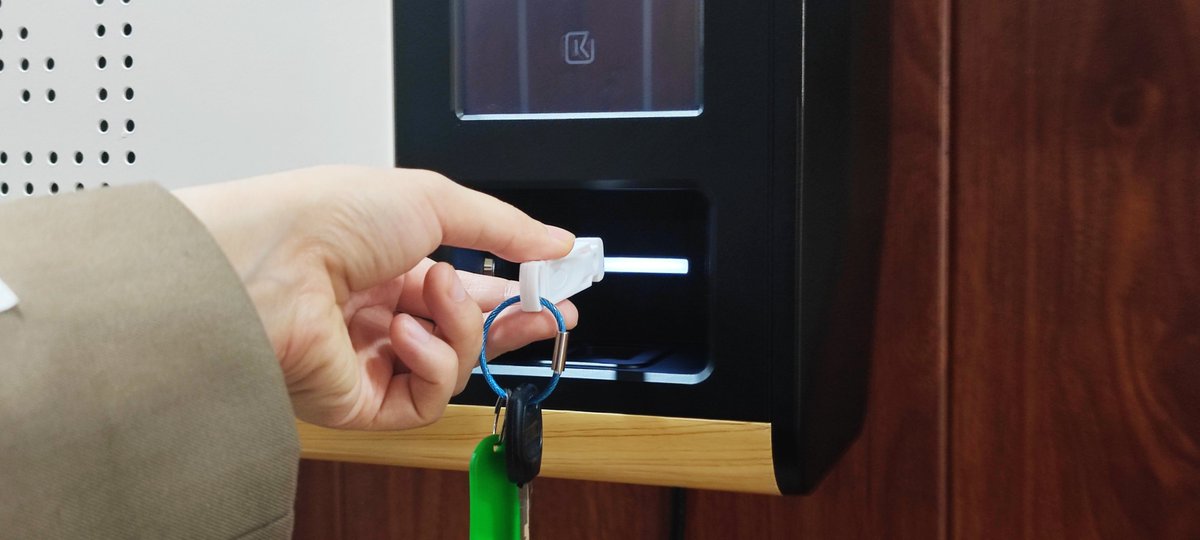 MargeauxZhao's tweet image. Keylongest AI Intelligent key management cabinet from Landwell.
#keymanagementsystem #keycabinet #smartkeycabinet #smartkeylocker