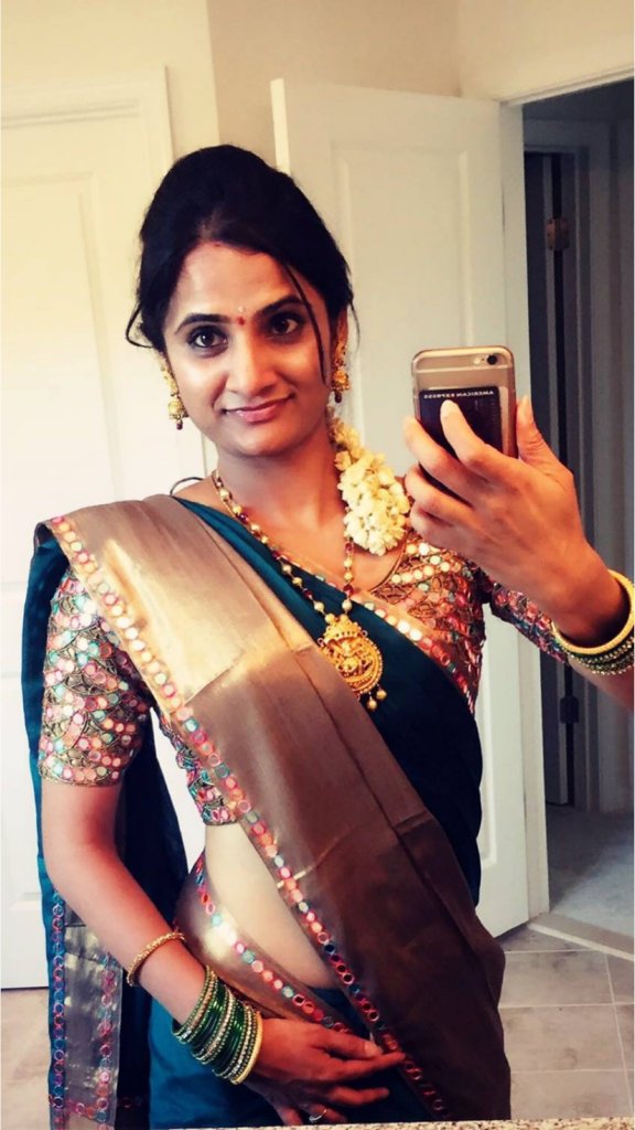 VarunaJithesh's tweet image. Dark green blouse by Varuna Jithesh 
#varunajithesh #weddinglehenga #lehenga #hyderabadlehenga #hyderabadwedding