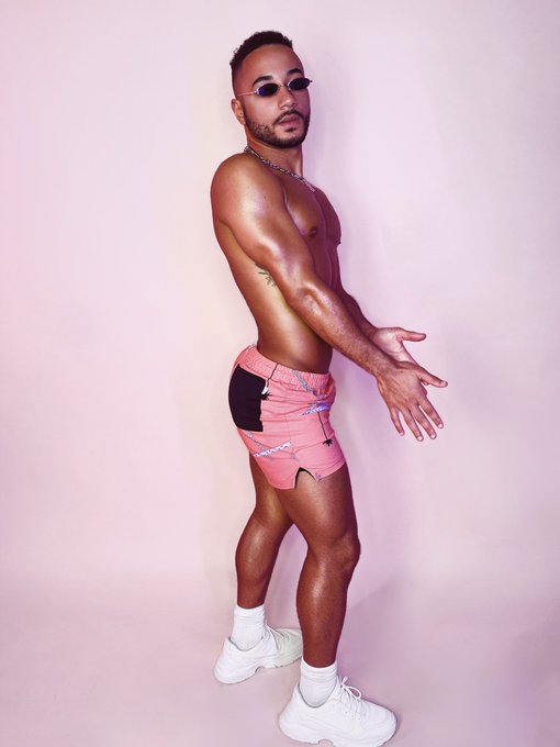 Shortz szn ??? https://t.co/pdFLgxflkS