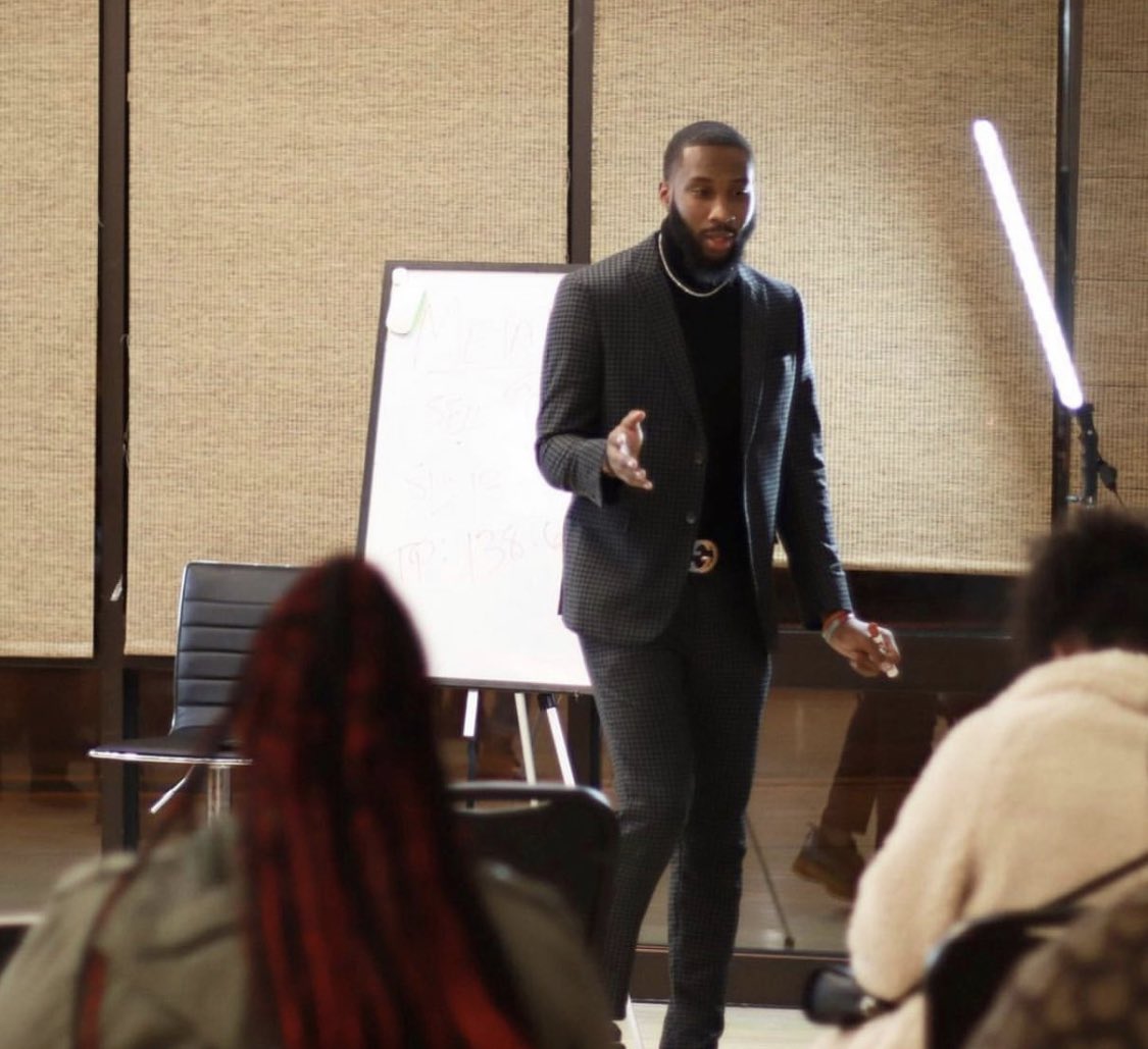 jerrycryptoc's tweet image. l can show you how to make your hourly wage in minutes by trading in the HFX market •Want to to know how? DM " Wealth" to get started