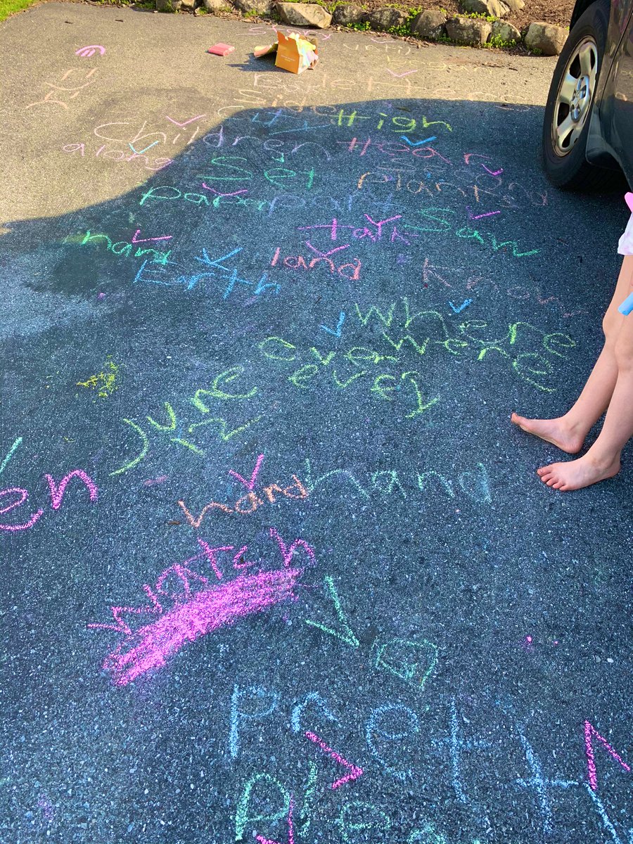 WisslerEdu's tweet photo. When practicing sight words gets repetitive and it’s beautiful outside...bring out the sidewalk chalk!! #tutor https://t.co/FtGH1JyqdH