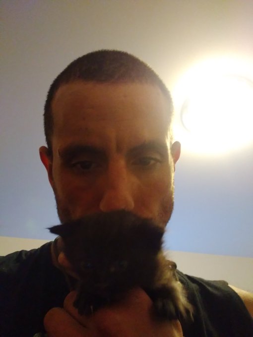 me and simba he kept moving couldnt get a perfect pic https://t.co/1eGnxvlBos