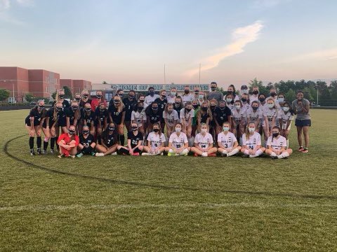 G_L_WSOCCER's tweet photo. Dropped the season finale 0-1 but could not be more proud of this team, or excited for this program. I love who we are and I know where we’re going! ⚽️🐊❤️ #2teams1program #frenemies @PCHS_Soccer https://t.co/dpqBoBIeGi