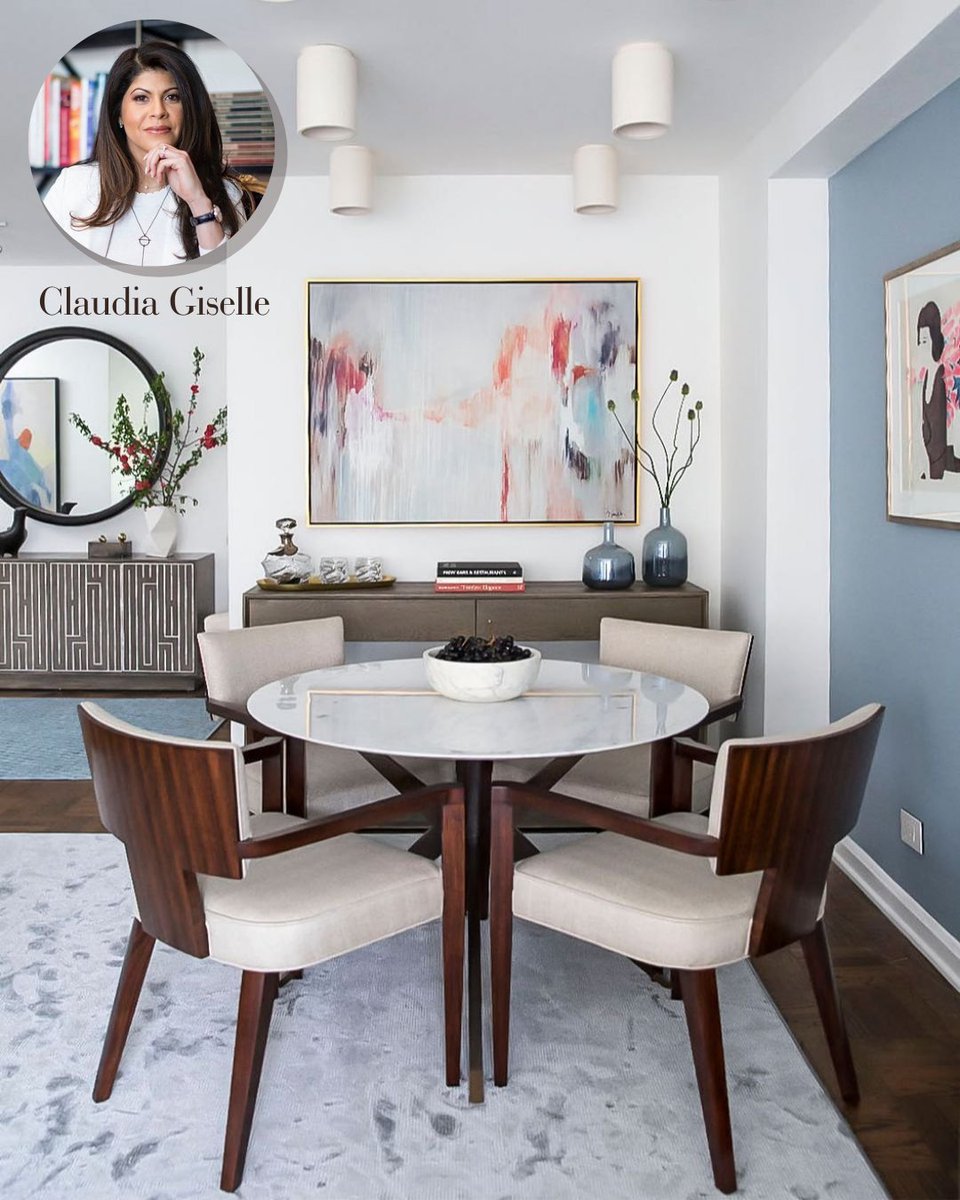 theoalex's tweet photo. 🌸Designed by the talented @claudiagiselledesign, this refined dining area is the epitome of sophistication. Our 55 Broadway Chairs bring glamour into this serenely elegant space. 

#diningroom #diningchair #diningchairdecor #diningchairdesign #interiordesign #theodorealexander https://t.co/wrX30mHFyV