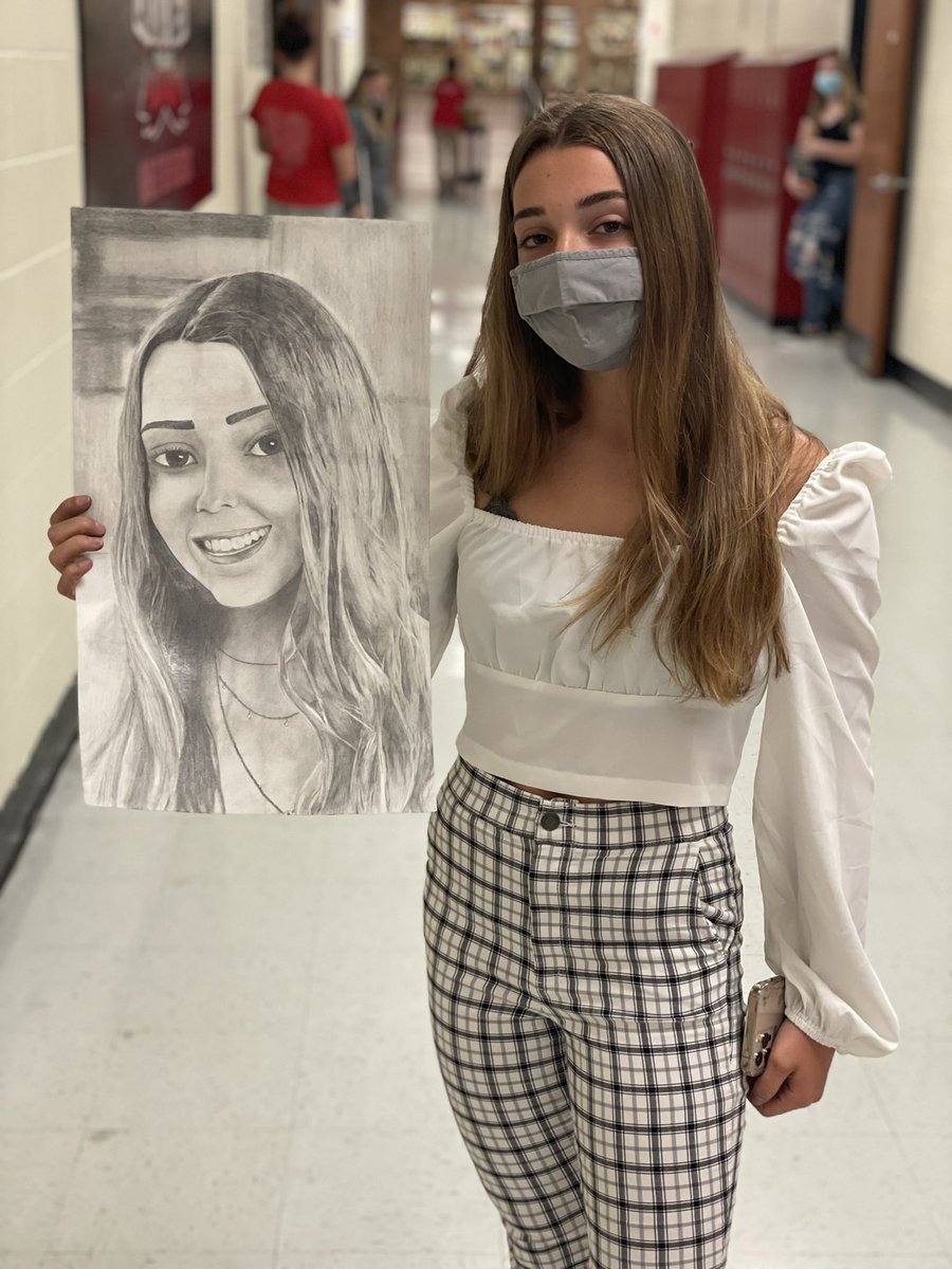 Celebrate success 👏🏾🤩. This young lady does not want any attention but she deserves it! Extremely proud to be around such humble students. 

<a href="/FirebirdTweets/">FirebirdTweets</a> 
#talentedandhumble