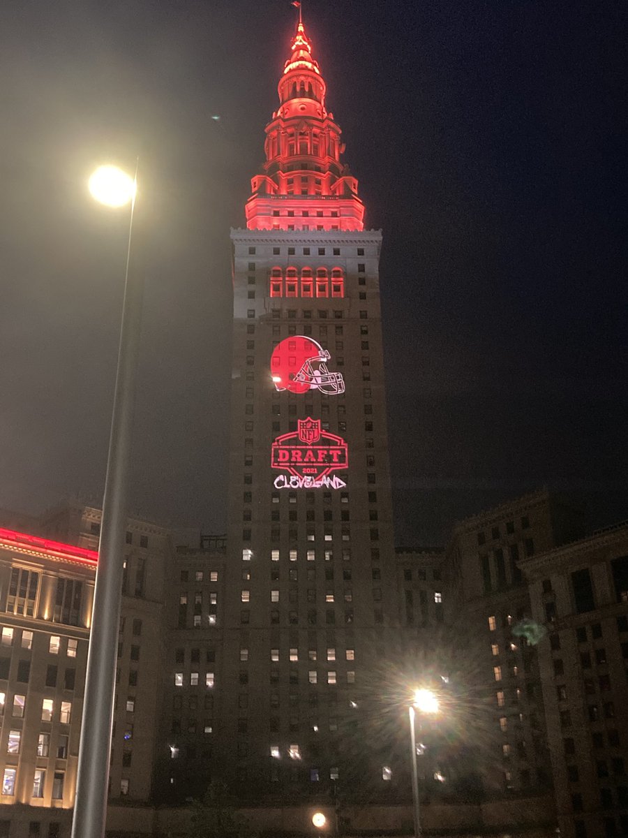 maddiesdaddy17's tweet image. Just another day at the office. What’s up ⁦@CLESports⁩ ⁦@Browns⁩ ⁦@TheCLE⁩ ?