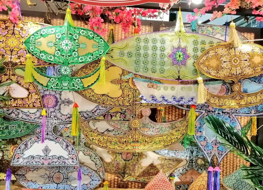 Jtbマレーシア 公式 على تويتر １リンギット札にも マレーシア航空のロゴも伝統凧がモチーフになっているそうです マレーシア