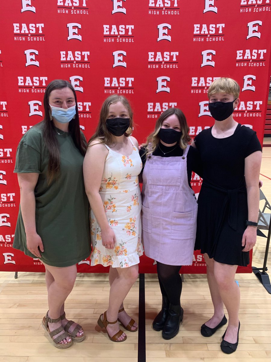 DSM East High NHS tweet media