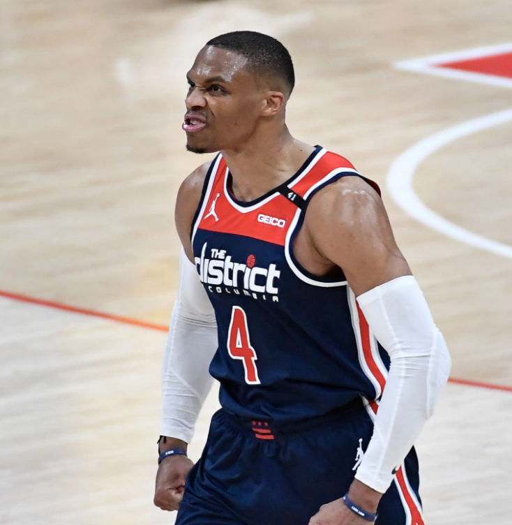NBAMemes's tweet photo. Steph Curry gets all the love lately but Westbrook is doing insane things while winning https://t.co/X0DJgaTDiu