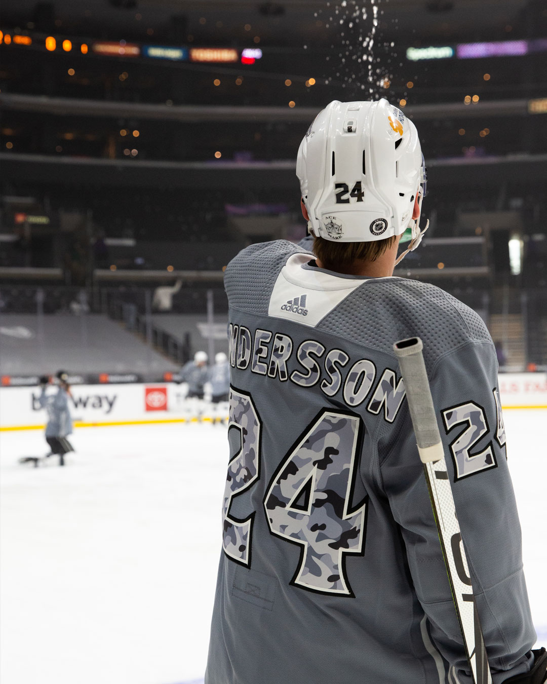 LA Kings x Undefeated warm-up jersey : r/hockeyjerseys