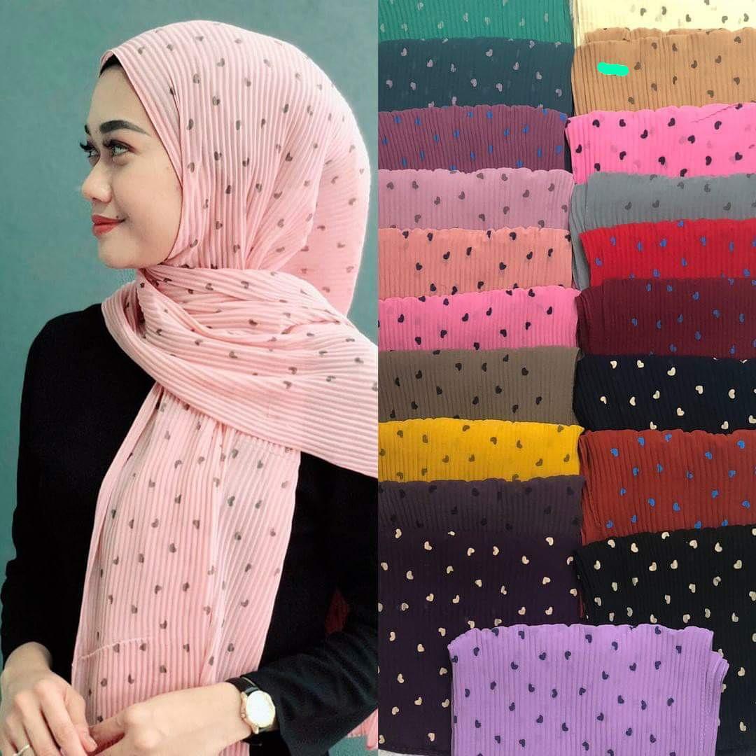 Rtr_Alausa's tweet photo. Retweet .. Get your favourite veil with Alausa Collections store we deliver across states.. Please retweet. Small price can get you this or another design . look forward to see you . https://t.co/FPHsNm2kC5