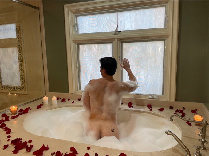 Watch msamuel (18+)'s leaked NSFW photo on TwXstars