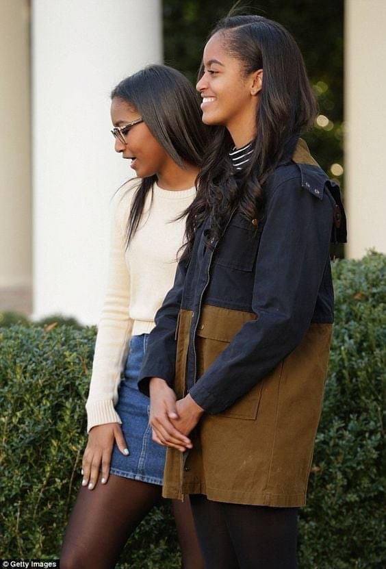 AuthorJoeNBrown's tweet image. Who else misses the most awesomeness #FirstDaughters EVER ?

#SashaObama #MaliaObama #Obama