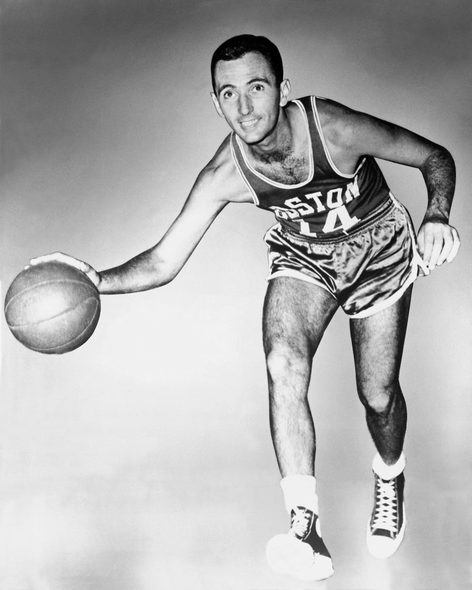 I'm thinking Bob Cousy. https://t.co/gY5eICpG0T https://t.co/D3mxlgbjwU