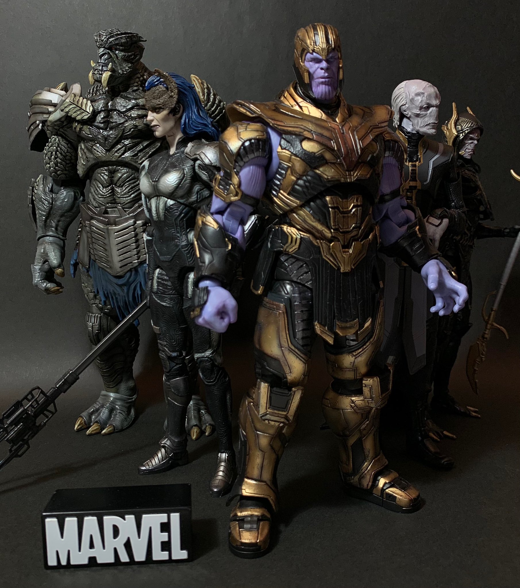 カル オブシディアン プロキシマ ミッドナイト マーベルレジェンド 6