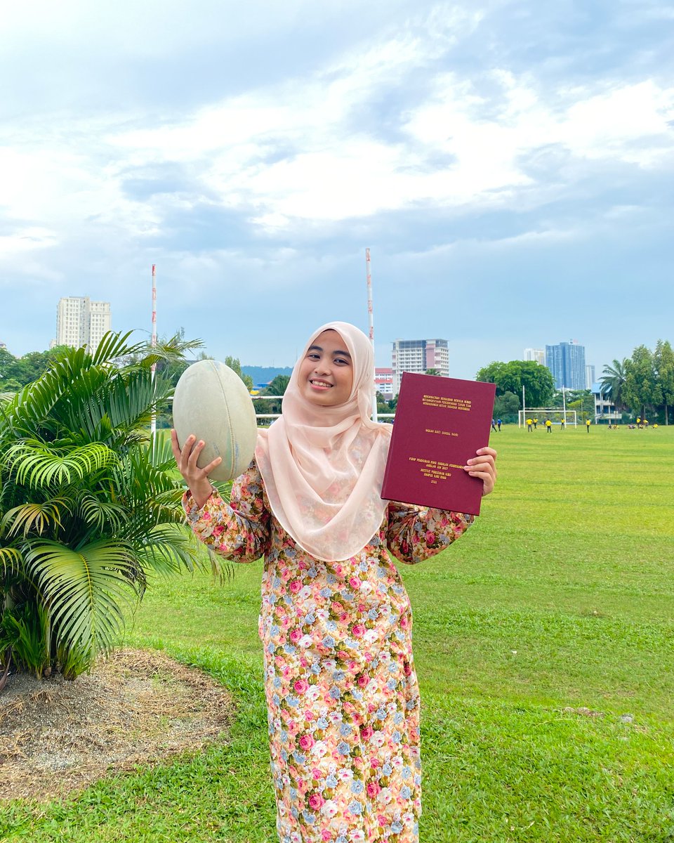 nadiahbahri's tweet photo. alhamdulillah🙏 #roadtograd🎓 https://t.co/LmBiLSmaqP
