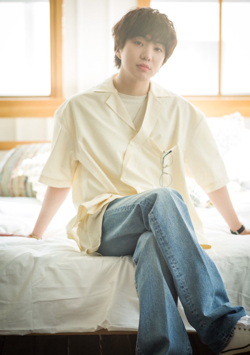 official_yoon_'s tweet photo. 좋은 하루 보내요💙 https://t.co/lqIORxqgXr