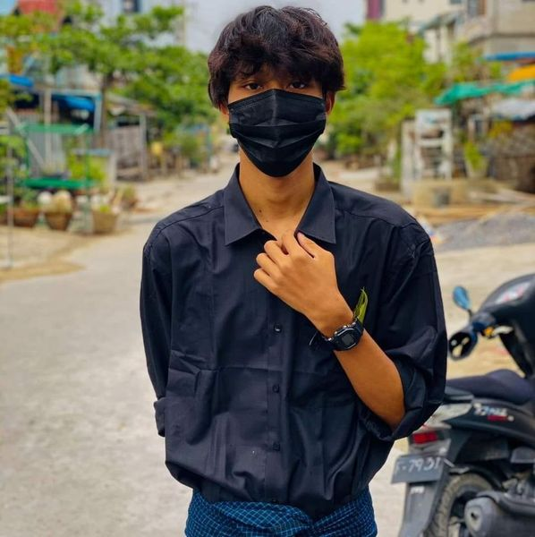 sfys_nn's tweet photo. This two young men were abducted by Junta's licensed terrorists today from Than Tayar teashop in 56*107 street, #Mandalay.

#WhatsHappeningInMyanmar
#Apr29Coup 
#ReleaseTheAbductees https://t.co/nMZD3TlZ5J