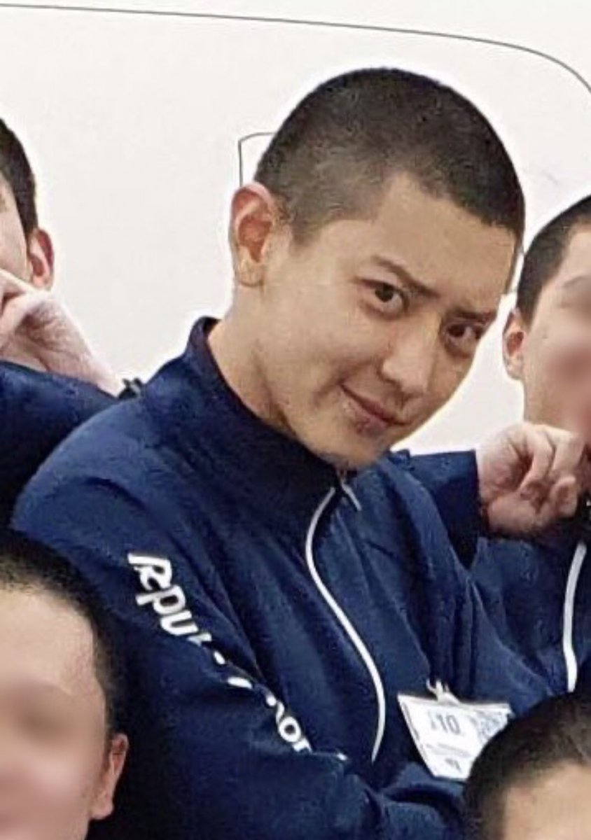 pcysarchive's tweet photo. look at him 😭 https://t.co/0k0fAZzMmz