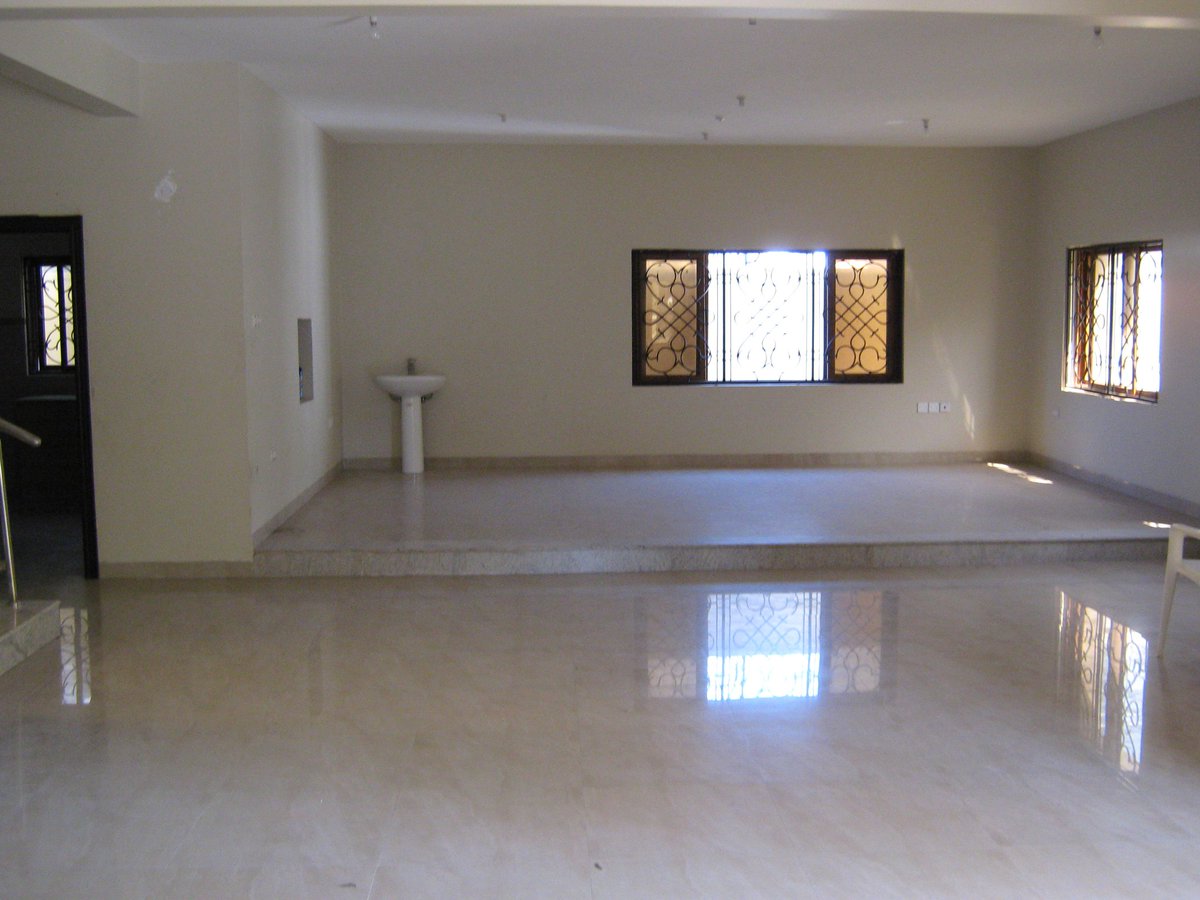 Myspace_Kenya's tweet photo. #Kizingo
Experience a new style of contemporary urban living in this opulent 4Bdr maisonette within a gated community.
This incredible gem is designed for absolute luxury and comfort, finished with modern fixtures with large glass windows.
Sale: KES 45M
Contact: 0734 555556 https://t.co/15N2ZKSFGe