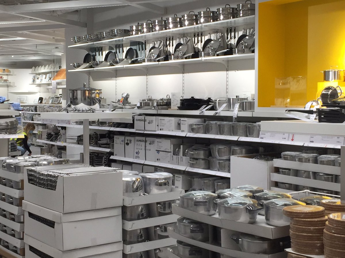 LSAconsommation's tweet photo. Ikea Décoration, un nouveau format qui ouvrira le 23 juin en face de la nouvelle Samaritaine, 2900 m2, 1900 références. https://t.co/JicurVsOma