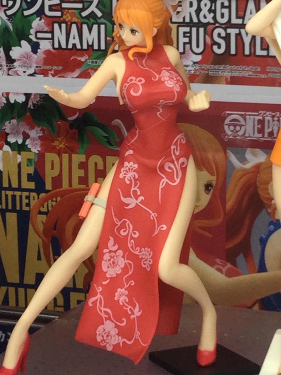 セガ小名浜 ワンピース ｇｌｉｔｔｅｒ ｇｌａｍｏｕｒｓ ｎａｍｉ ｋｕｎｇ ｆｕ ｓｔｙｌｅ 人気シリーズのフィギュアに カンフースタイルのチャイナ感溢れるナミが登場です 魅力的なフィギュアです ナミ ワンピース