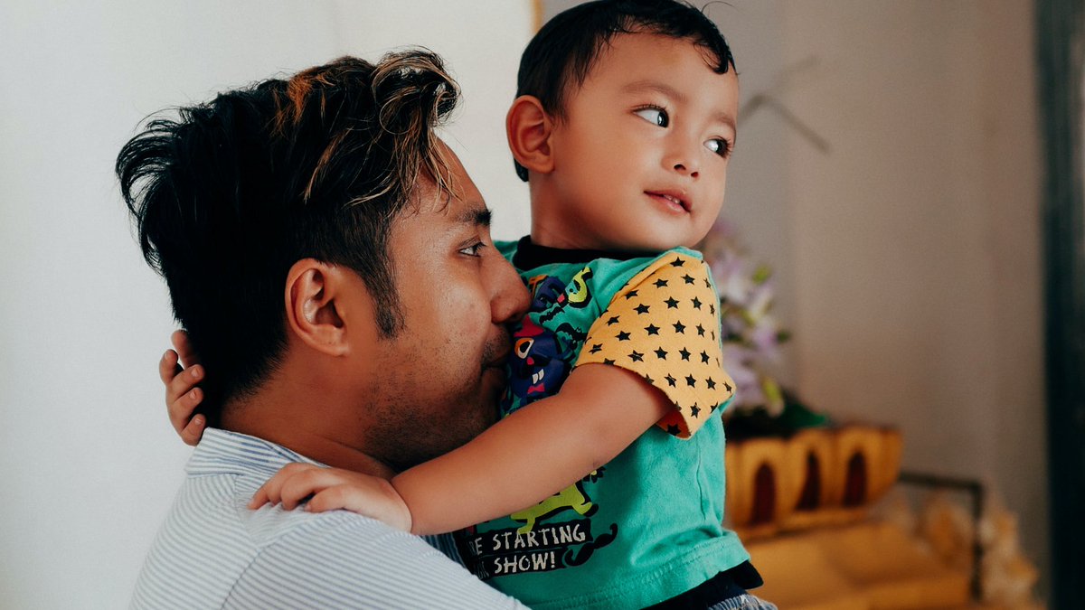 JeugdhulpBE's tweet image. 👨‍👧‍👧 Deze week volgen 120 jeugdhulpverleners een bootcamp rond Family Finding. Samen met @familyfinders werken ze aan concrete casussen en het belang van netwerk. Interesse? Ook in mei is er een bootcamp 👉bit.ly/3aNIaeY ❤️✨ #kansrijkopgroeien #wijsamen #signsofsafety