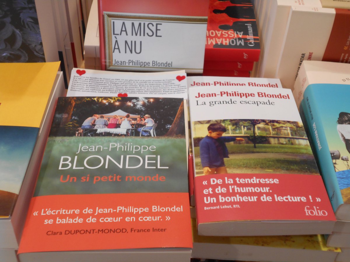 A la <a href="/PMarchandeProse/">La petite marchande de prose 10</a> zoom sur Jean-Philippe Blondel
Retrouvez les familles de La grande escapade 15 ans plus tard. Une galerie de portraits croqués avec finesse.
Des secrets,des rumeurs à éclaircir,des désirs inassouvis, des trahisons, des épiphanies.
Un hommage aux enseignants.