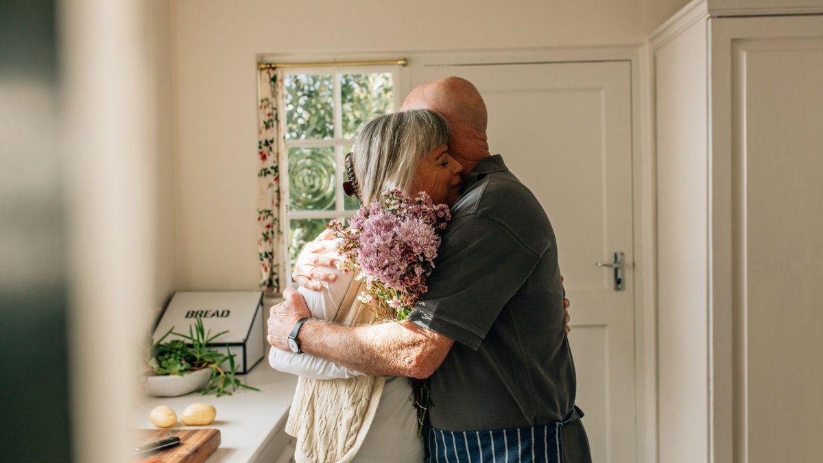 Whether you need to think about it now or you're planning for the future, it's important to set up a #PowerOfAttorney.

Find out more about giving someone you trust the ability to make decisions for you if or when you're no longer able to: bit.ly/3gN5lcV