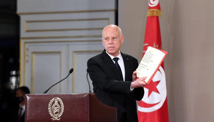 أهمّ صلاحيّاته على المحكّ.. «النهضة» تُخطّط لتحجيم دور رئيس تونس