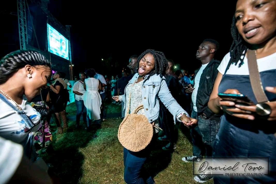 Bongyville's tweet photo. @FNBEswatini We definitely need to dance again 😩❤️❤️we're the happiest at smooth fest #FNBsmoothfest #WeWillDanceAgain https://t.co/3XHaZLJZMH