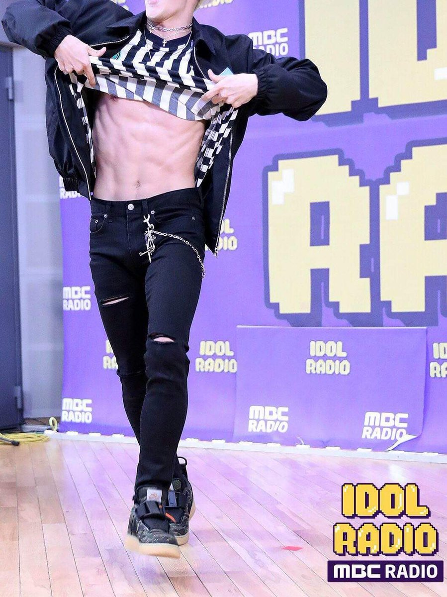 he lift his own shirt you know no persuasion needed  and we're not complaining Minhyuk be like, Here's your treaaaaat before I enlist!!! THE BEATS REBORN #BTOB_BURN_THE_STAGE #비투비  @OFFICIALBTOB