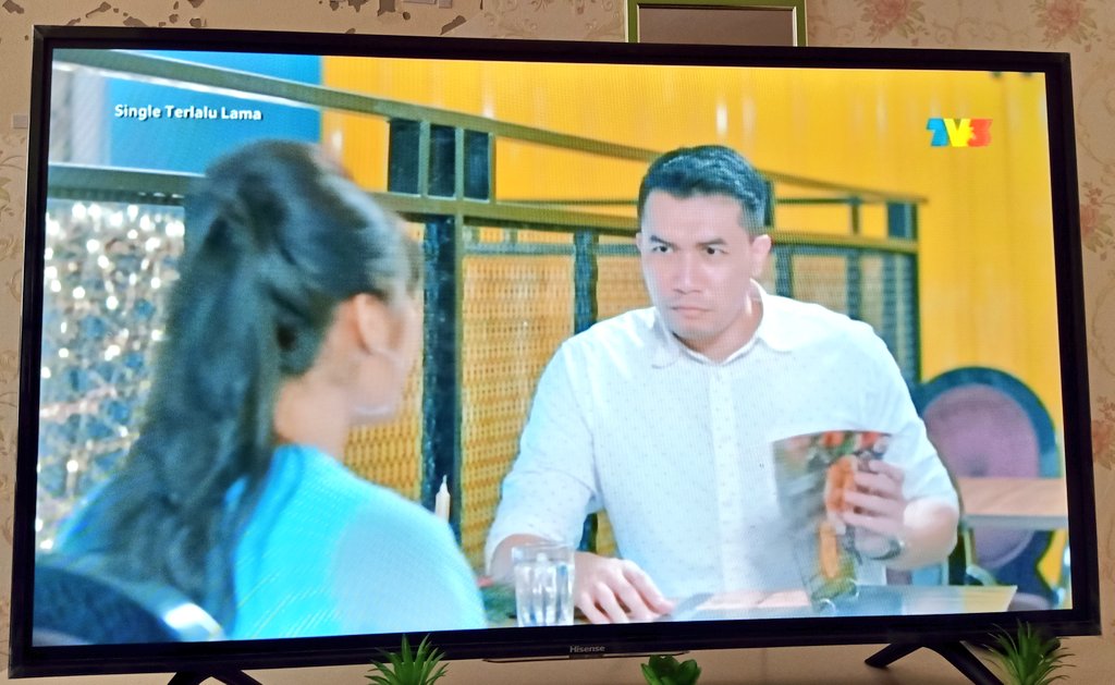uiaofficially's tweet photo. First date andy 🤣 #SingleTerlaluLama @uiasempoi https://t.co/63Dvo7YgWA