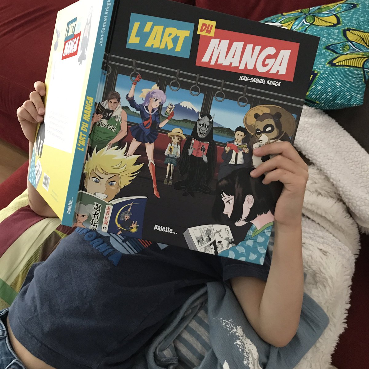 📢 Je ne peux que vous recommander l’Art du Manga de Jean-Samuel Kriegk édité par <a href="/EditionsPalette/">Éditions Palette</a>. Couverture superbe de <a href="/Cmoulindupre/">camille moulin-dupré</a>.  Un livre enrichissant sur cette industrie, de ses origines à ses influences ... Devenez incollables ! #manga