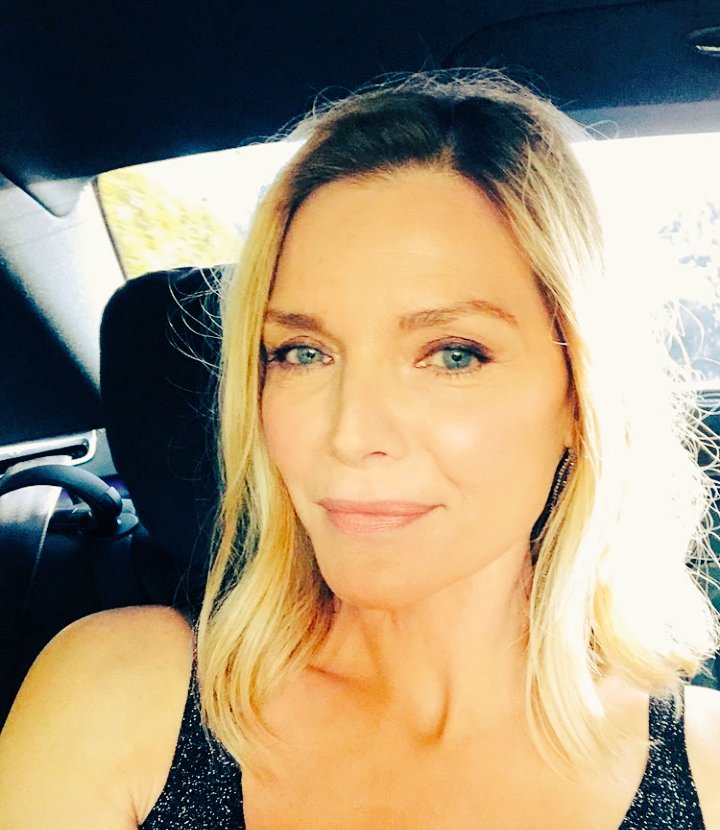Parabéns para a maravilhosa! Happy Birthday, Michelle Pfeiffer, happy Birthday my love! 