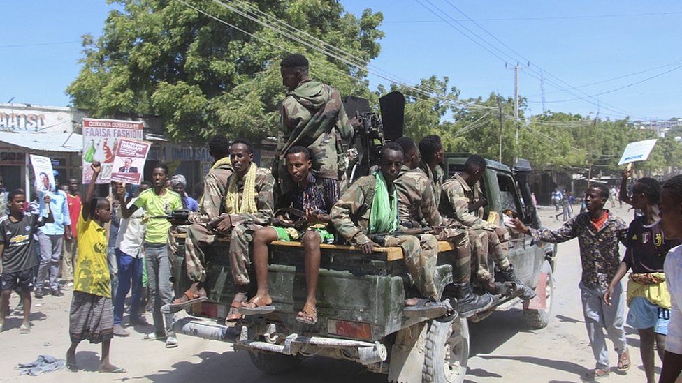 Illustrative examples:SNA Stock 1 (SNA Integrated but untrained militias): Some dozens have vacated their positions to bolster other militias. Latest reports indicate that they refuse to vacate areas unless they receive the funds they were promised. Location: Mogadishu. 9/n