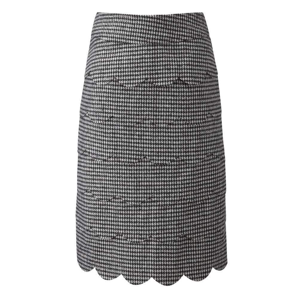 Who doesn't love a bit of houndstooth print in their wardrobe? 🖤🤍

Shop the Shetland Skirt today - tinyurl.com/ms4snn2w

#monochrome #houndstooth #feverlondon #feverlondondesigns #feverdesigns