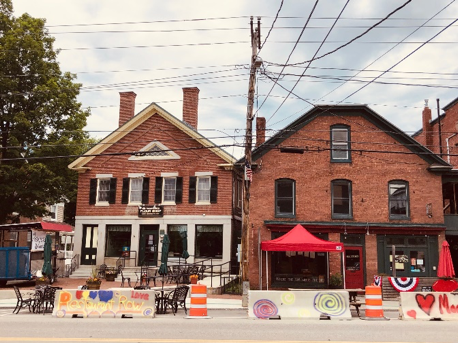 Today in #PeoplePlacesTransportation, Richard Amore from @VTEconDev reflects on how we can "build back better" for all Vermonters by investing in public spaces. From #placemaking to safer streets, check out these inspiring ideas for your community! bit.ly/3aS2dJ0