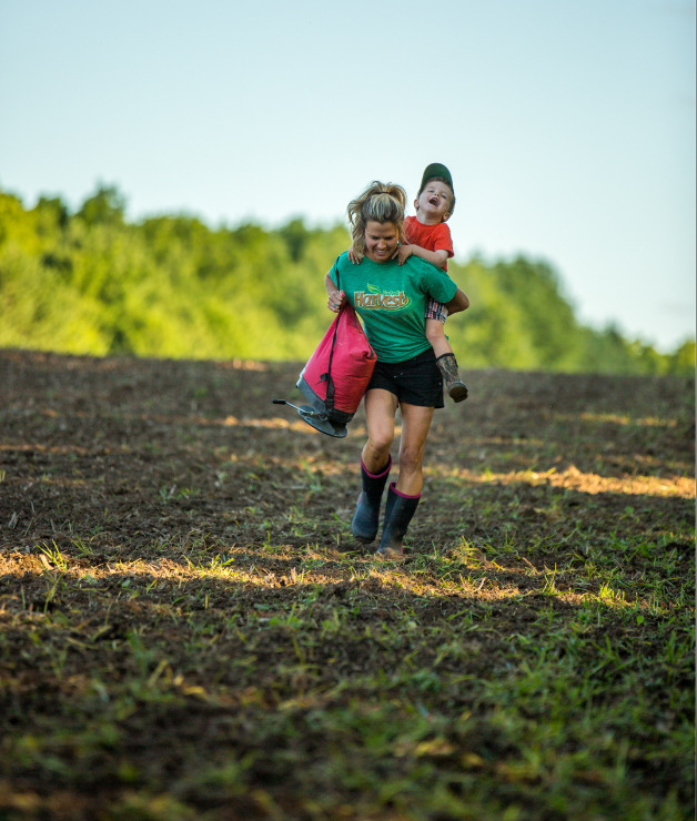 EvolvedBrands's tweet photo. Family Time &amp; Food Plots! #Evolved 
@DrivenTV https://t.co/ajOoOIgTdr