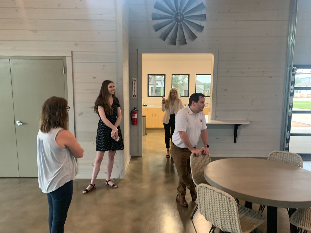 SmartTouchInt's tweet image. We spent the afternoon with Erika from Meyer Ranch reviewing our Q1 marketing results and reimmersing in community plans and the New Braunfels community.