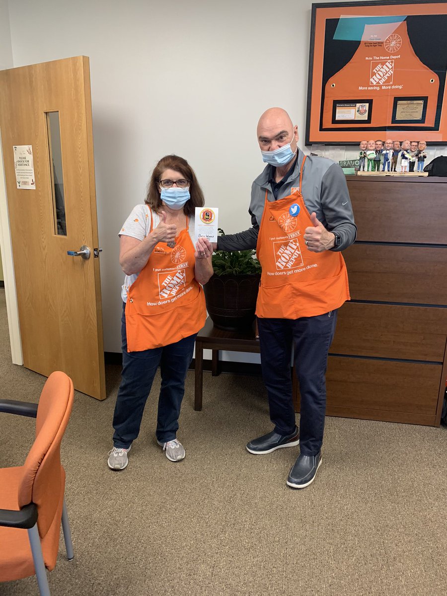 Congrats to our very own Betty on her 5 year anniversary! Thank you for all you do for all of us at 5120!