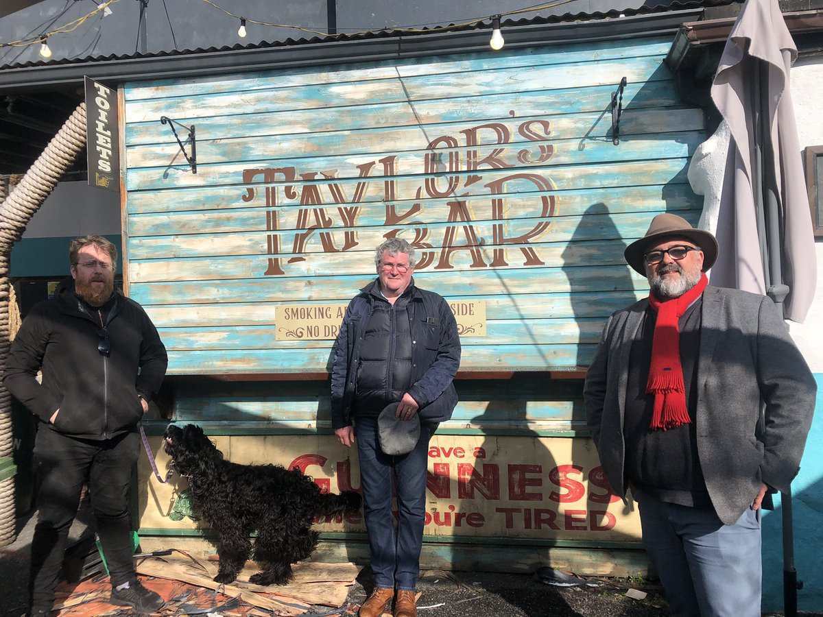 johncookeradio's tweet image. Thanks to my #BeerGarden guests @drivetimerte Johnny Duggan @taylorsgalway Mick Crehan -The Crane Bar @mistereatgalway &amp;amp; Sam the Dog! - All looking forward to #reopening &amp;amp; “staying open” @VFIpubs @RAI_ie #LockdownIreland