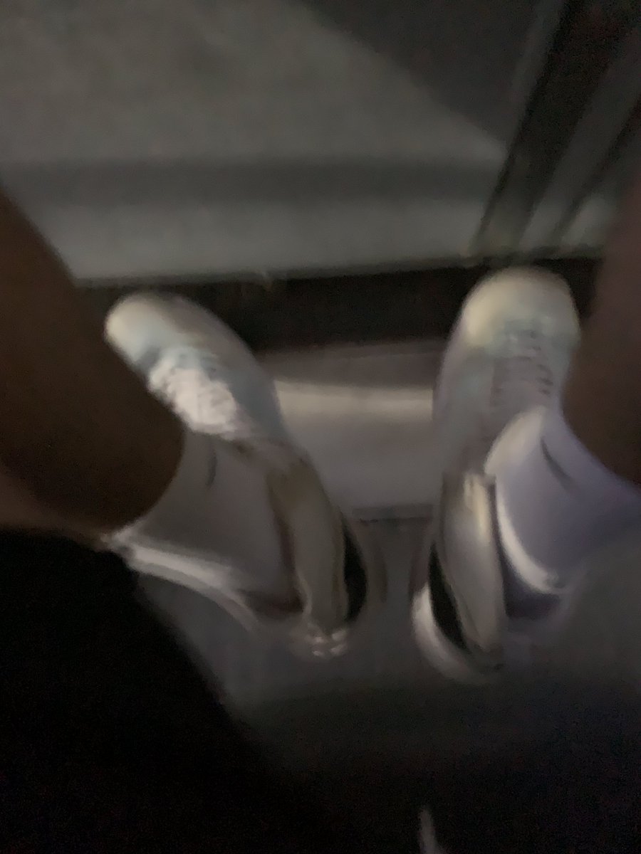 这天气终于好了
下午到现在连打4小时
44码 #篮球 #大学生 #长沙