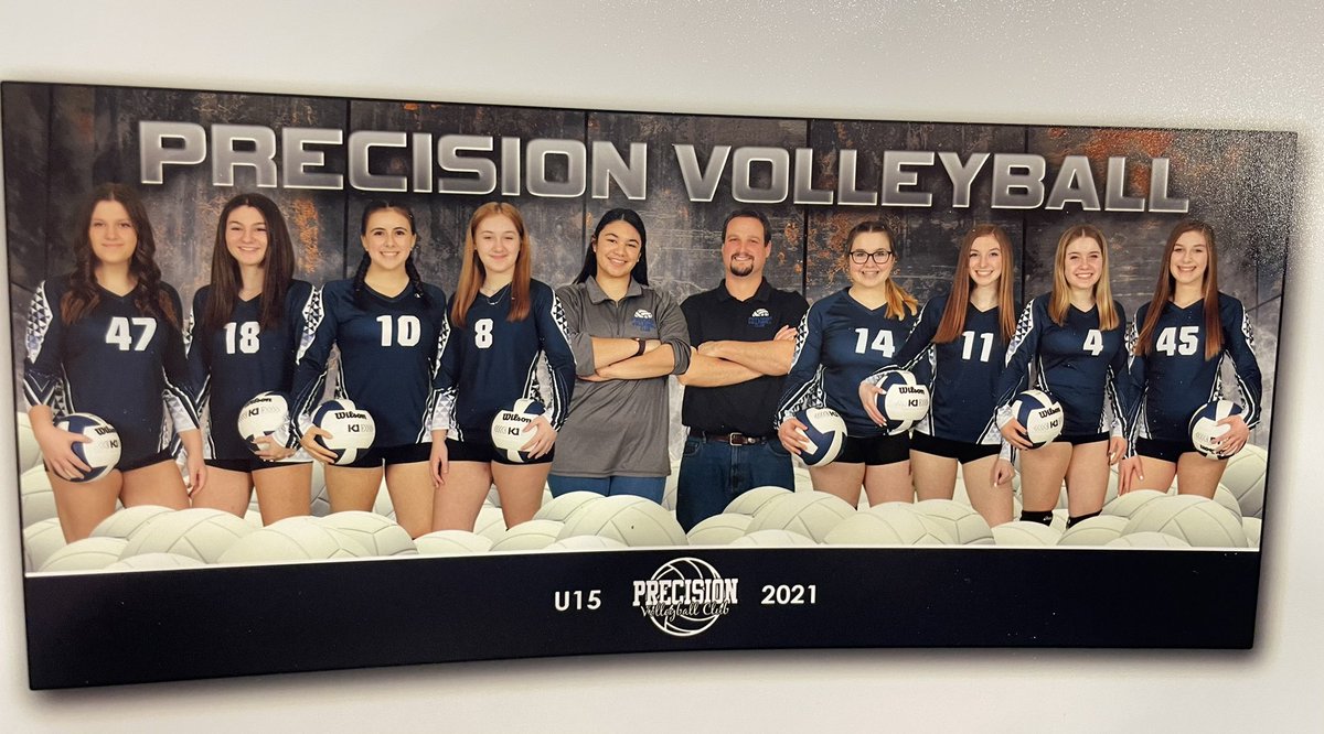 averie52935329's tweet photo. Picture day (this is from club Volleyball this year, socially distanced of course, they cropped us all together) ;) #ABCFRESHMAN #GRANTBULLDOGS https://t.co/YT1vHN7p9y