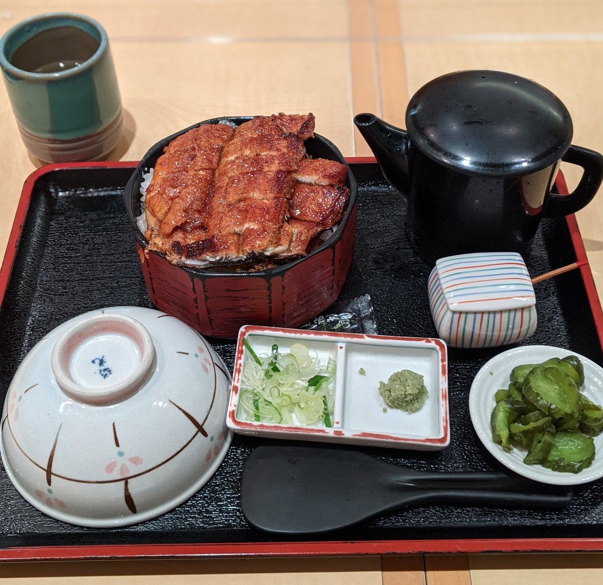 よっぱん お腹すいた 8時閉店やったからお腹すいた 売店も全部売り切れやった 早く地元のコンビニ行きたい まだ家つかん お腹すいた 今日のお昼ご飯は幸せやったな よっぱん お腹すいた 8時閉店やったからお腹すいた 売店も全部売り切れやった 早く地元のコンビニ行きたい まだ家つかん お腹すいた 今日のお昼ご飯は幸せやったな