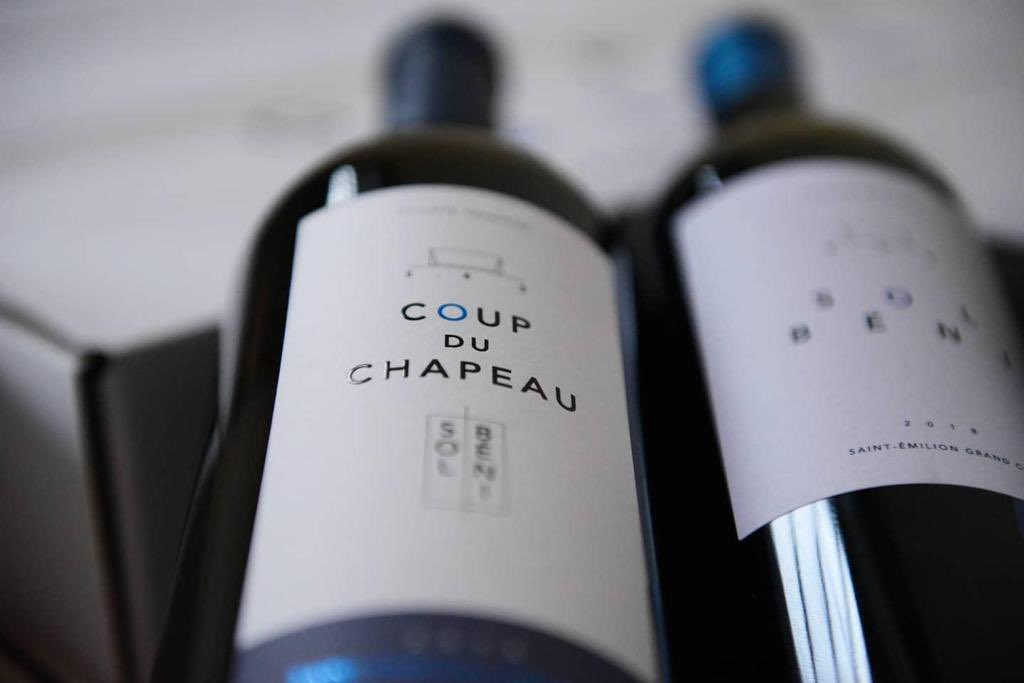 sol_beni_3_4_3's tweet photo. Each of you will thus remember that at Domaine de la Belle Gabrielle in Saint-Emilion, a bond was formed between image and wine. This is the beginning of a story, which is also a mystery ...
#トルシエワイン #サンテミリオン
#coupduchapeau #solbeni #grainblue #トルシエ https://t.co/iLE0kE90Eh