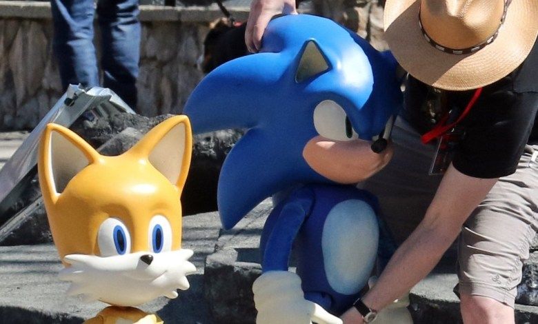 ICYMI: SPOILERS the Hedgehog?! Pictures from #Sonic2 movie set leaked https://t.co/JI9gJ03OTe

#SonicTheHedgehog #Paramount #SonicMovie https://t.co/bSZRN3dxhM