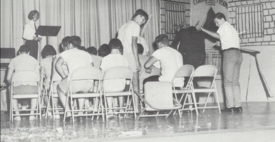 CHSHS1967's tweet photo. Throwback to 1968!

Here are some photos from the first senior class day. On this day, seniors impersonated teachers, sang songs and even performed skits. Who's excited for our senior celebration tomorrow? 

#ThrowbackThursday @ColoniaHigh https://t.co/GuPIjXnU7q