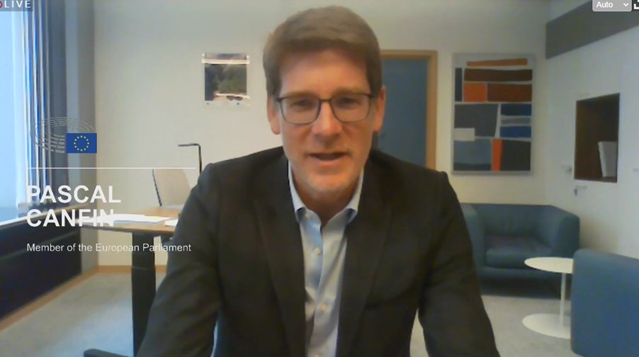 H2Europe's tweet image. #cellcentric launch event by @VolvoGroup and @DaimlerTruckBus: "Stars are all aligned, at European, national, technical, public, private financing levels and I strongly welcome this” - @pcanfin, Chair @EP_Environment, @Europarl_EN
 
#HydrogenNow #CleanMobility #CleanTransport